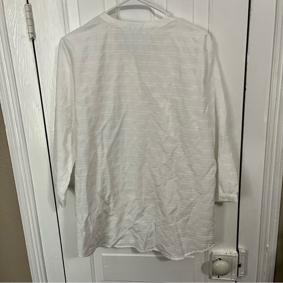 J. McLaughlin White Cotton Button Front Blouse Large Q2 - Picture 4 of 6